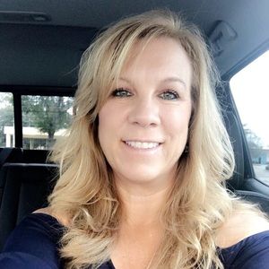 Meet your Posher, Stacie